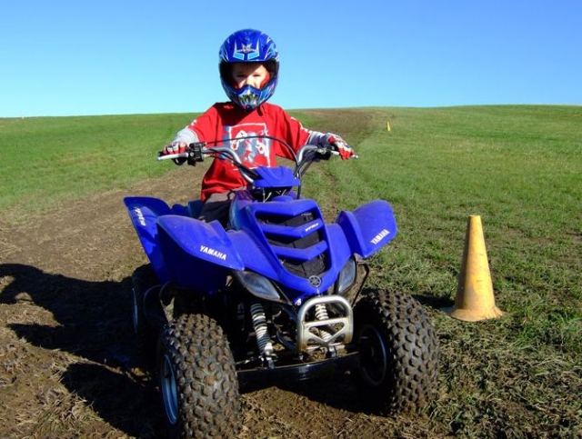  Fiestas infantiles en cuatrimotos 